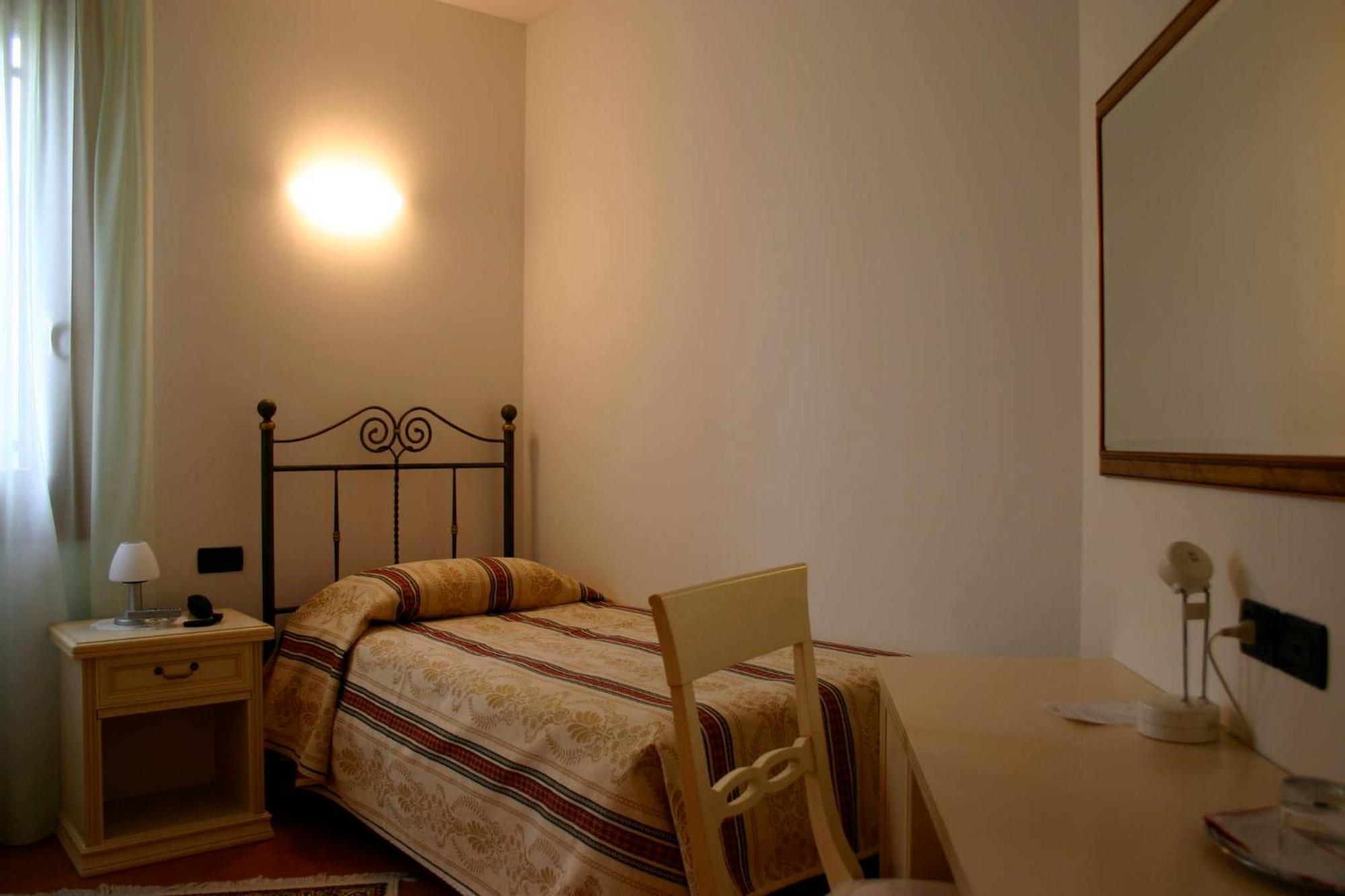 Hotel Ristorante La Rua Carre Room photo